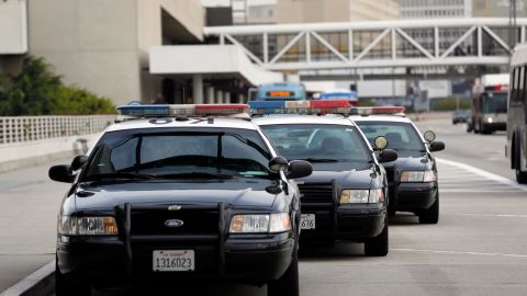 Sospechoso de tiroteo en una universidad en California murió tras quitarse la vida