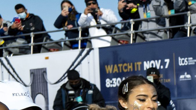 NYC Half Marathon Atletas corriendo maratón.