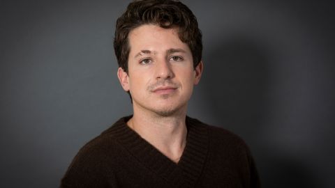 Aún se desconoce cuánto recibirá Charlie Puth por el lugar.