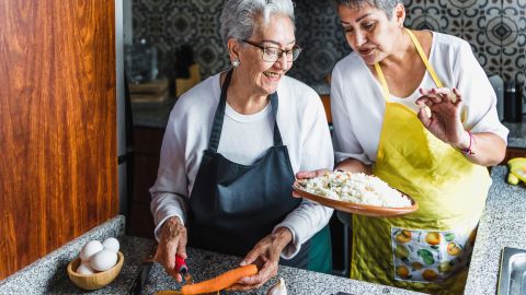 Realizarán evento para conocer el poder curativo de la comida hispana en Queens.