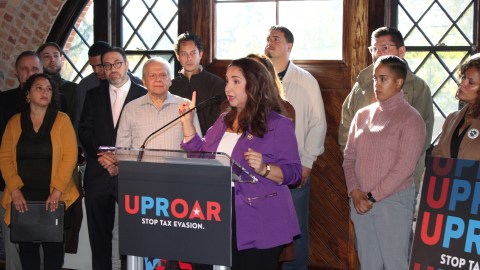 Conferencia en Chicago encabezada por representante Delia Ramírez contra Ley 22 en Puerto Rico