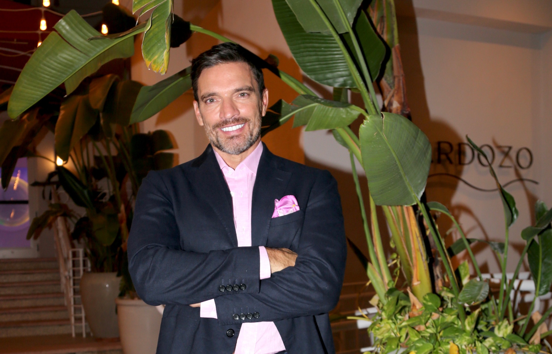 Se casó? Julián Gil habla del misterioso anillo que tiene - El Diario NY