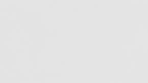 La demandante Clarissa DeBock compró y consumió alimentos en McDonald's de Nebraska y se enfermó.