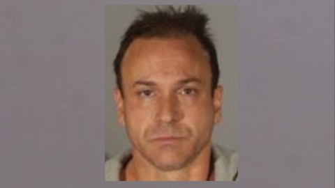 Michael DiGiorgio, de 50 años, abusó de varias mujeres en sus casas en California.