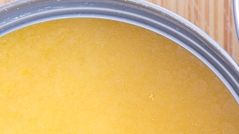 Conoce las opciones de sopas enlatadas menos recomendadas y por qué.