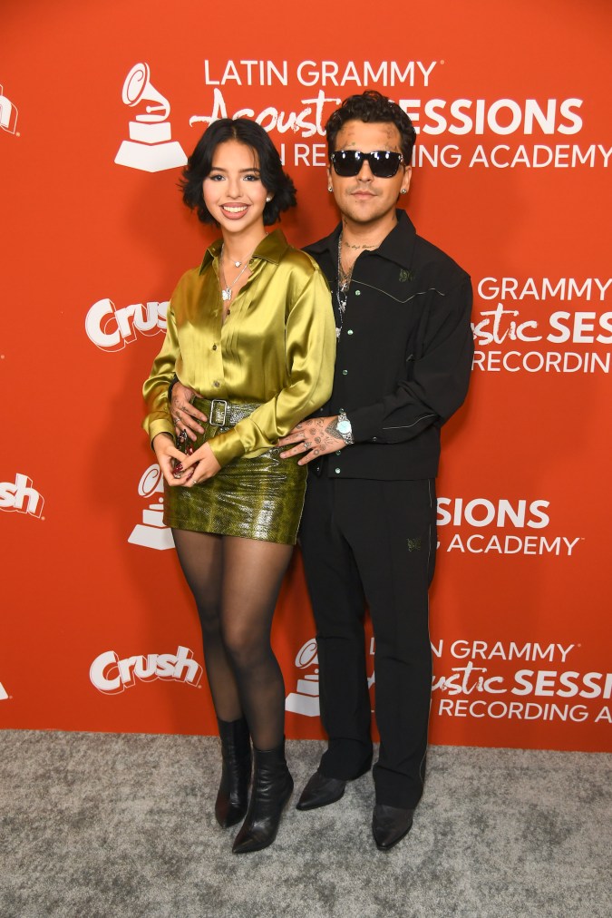 Christian Nodal y Ángela Aguilar participaron en un reciente evento de los Latin Grammy.