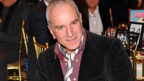 Daniel Day-Lewis posando.