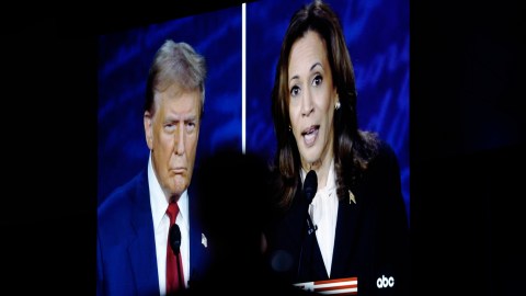 Kamala Harris aventaja a Donald Trump entre votantes latinos de los estados clave: encuesta