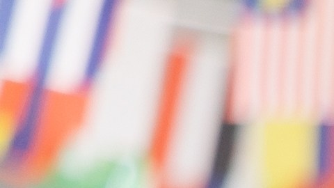 Hay alimentos que contienen compuestos que son conservarntes naturales, por eso se pueden consumir después de la fecha de vencimiento.