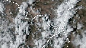 Esta imagen satelital GeoColor del GOES-16 tomada a las 4:50 pm EDT y proporcionada por la Administración Nacional Oceánica y Atmosférica (NOAA) muestra la tormenta tropical Milton, en el centro, frente a la costa de México en el Golfo de México, el sábado 5 de octubre de 2024.