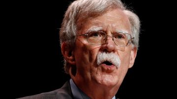 John Bolton dice que no votará por Donald Trump, pero tampoco por Kamala Harris