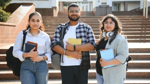 El Presupuesto del Año Fiscal 2025 proporcionó un aumento significativo en fondos para el Programa de Asistencia para la Matrícula de NY (TAP), para apoyar a más estudiantes, a partir del año académico 2024-25.