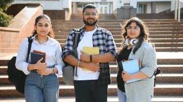 El Presupuesto del Año Fiscal 2025 proporcionó un aumento significativo en fondos para el Programa de Asistencia para la Matrícula de NY (TAP), para apoyar a más estudiantes, a partir del año académico 2024-25.