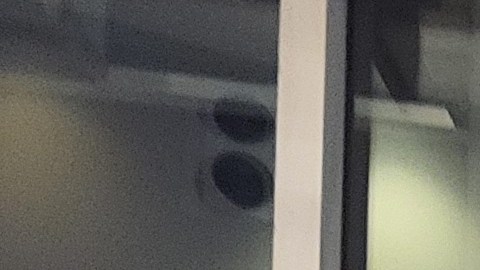 Los hermanos Reyes plasmaron en las camisetas de los Devils de Nueva Jersey un arte abstracto y llamativo. /Juan Alberto Vázquez