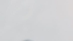 Jugadores de Argentina caminan este jueves, al finalizar un partido de las eliminatorias sudamericanas al Mundial de Fútbol 2026, ante Paraguay.