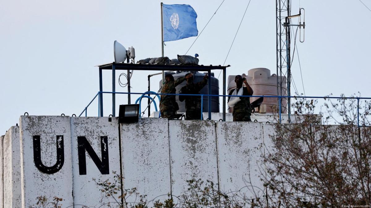 Cuatro cascos azules fueron heridos en Líbano tras ataque, dijo ONU