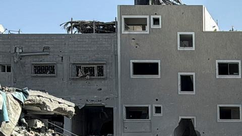 Trece niños murieron durante el ataque, hasta el momento más de 16,000 menores han perdido la vida en Gaza.