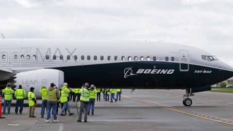 Boeing podría reducir 17,000 puestos de trabajo.