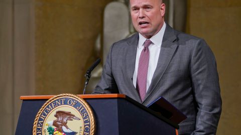 Whitaker ejerció como fiscal general interino entre 2018 y 2019.