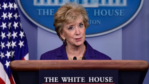 Linda McMahon fue nominada por Trump como secretaria de Educación