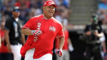 Carlos Baerga durante un Celebrity Game en el All-Star Weekend de 2019.