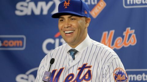 Carlos Beltrán es el asistente del gerente de operaciones de los Mets.