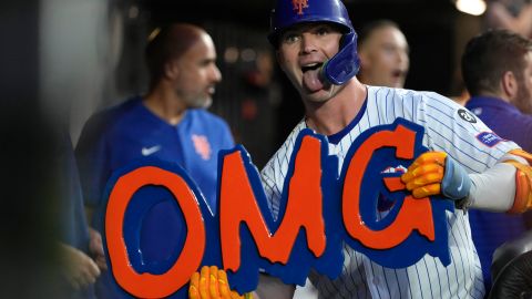 Pete Alonso volverá al line up de los Mets en 2025.