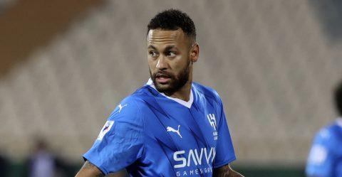 Neymar Jr. durante un partido del Al-Hilal.
