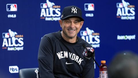 Aaron Boone seguirá al frente de New York Yankees en 2025