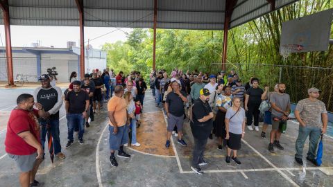 Fila para votar en Puerto Rico