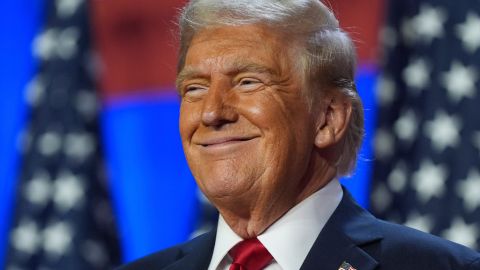 Trump, quien ve las relaciones con otros líderes en términos transicionales, nunca ha olvidado las elecciones de 2020 y recuerda quiénes felicitaron a Biden.