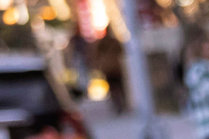 El exalcalde de la ciudad de Nueva York, Rudy Giuliani, habla con los miembros de los medios de comunicación al salir de un tribunal en Nueva York,.