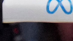 Mike Tyson y Jake Paul en plena pelea.