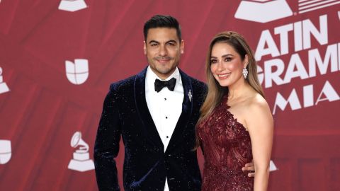 Carlos Rivera y Cynthia Rodríguez.