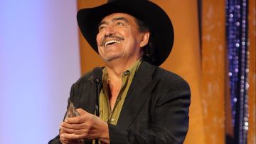 Joan Sebastian murió el 13 de julio de 2015 en Teacalco, México.