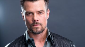 Josh Duhamel quería compartir con su nueva familia en un entorno más tranquilo.