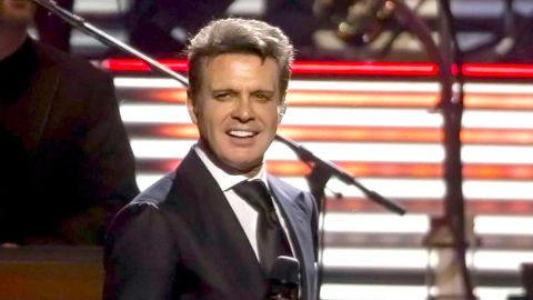 Luis Miguel, cantante.