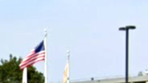 Los funcionarios de la escuela fueron alertados sobre el estudiante con la pistola.