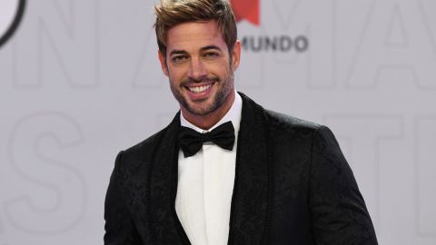 William Levy y Emilia Dides, Miss Chile, estarían conversando.