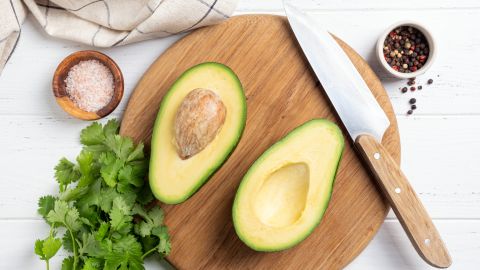 El aguacate es sensible a los procesos de oxidación por el cambio de temperatura.