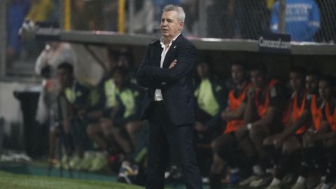 Javier Aguirre durante el partido entre México y Honduras.