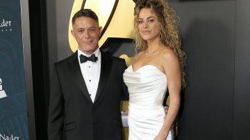 Alejandro Sanz y Candela Márquez ya no esconden su amor.