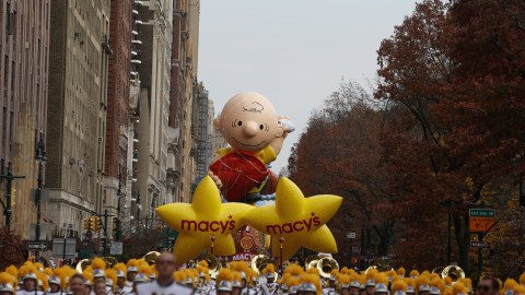 Un total de 17 globos gigantes y otros 15 globos históricos y de novedades adornarán el desfile de Macy's.