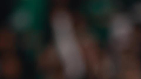 Raúl Jiménez de México celebra un gol este martes, durante el partido de vuelta de los Cuartos de Final de la Liga de Naciones de la Concacaf, entre México y Honduras.