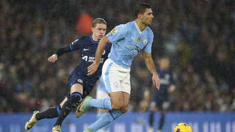 Rodri durante un partido de Premier League entre el Manchester City y el Chelsea.