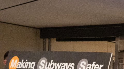 La mandataria estatal celebra que al cierre de este año la criminalidad en el metro ha descendido en un 42%