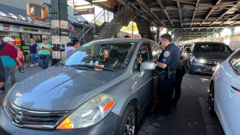 Autoridades han arreciado operativos contra vehículos ilegales o fantasma en NYC
