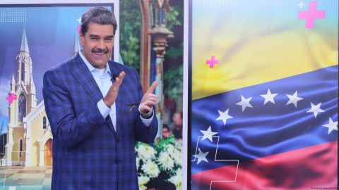"Una gran reforma constitucional que democratice aún más la sociedad venezolana", señaló Maduro en una presentación en TV.
