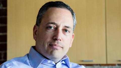 David Sacks, de 52 años es empresario millonario que ha invertido por 20 años en empresas de tecnología.