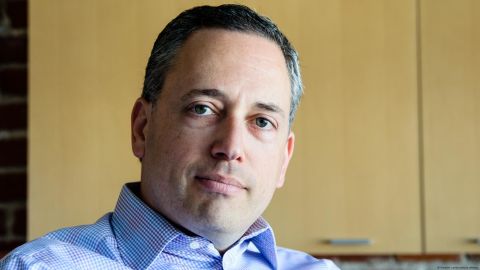 David Sacks, de 52 años es empresario millonario que ha invertido por 20 años en empresas de tecnología.